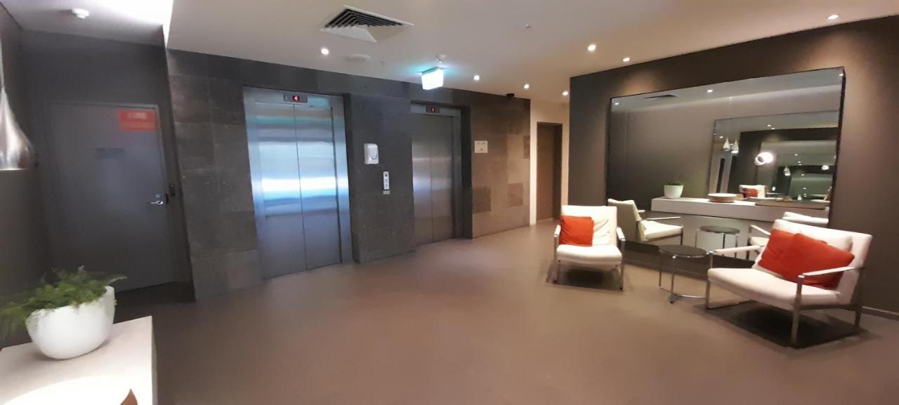 Beautiful Apartment 100Mts Near The Beach In Port Melburne Exterior foto
